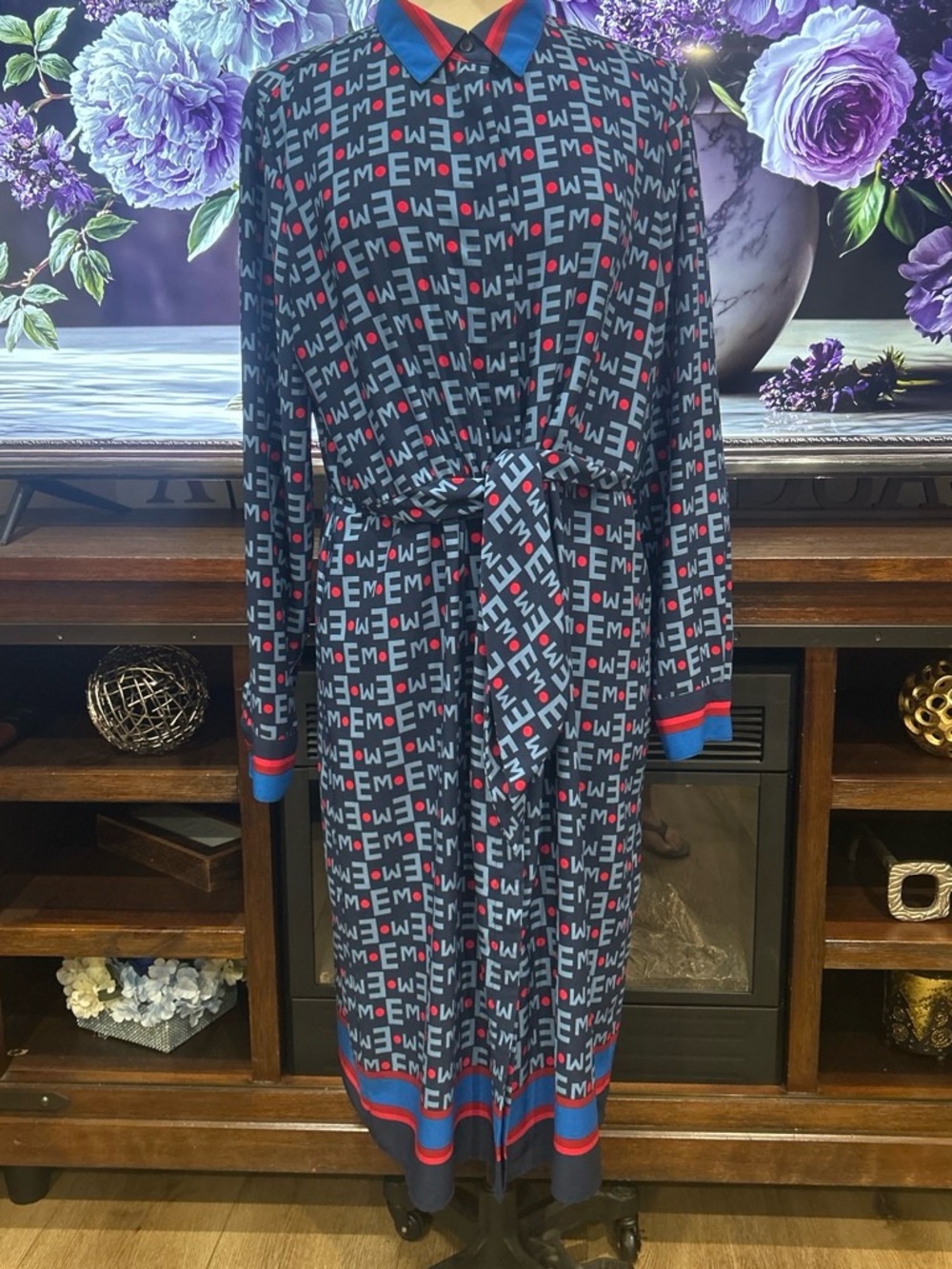 Eva Mendes Patterned Long Sleeve Belted Robe in Navy with Red & Blue Trim